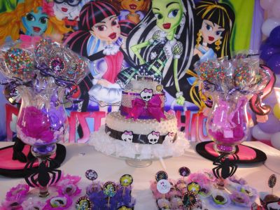 Monster High - (ALEX DECORA