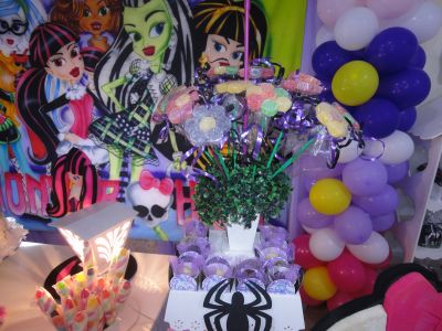 Monster High - (ALEX DECORA