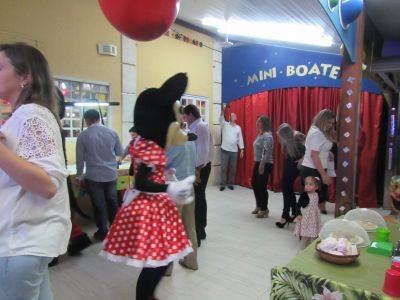 05.05.16 - Pedro Henrique - Decoracao Buffet O magico de OZ 