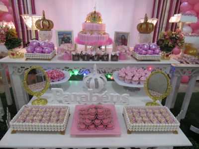 21.05.16 -  Ivy - Decoracao Coroas - Buffet O magico de OZ 