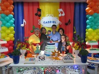 27.05.16 - Gabriel - 01 aninho - Decora