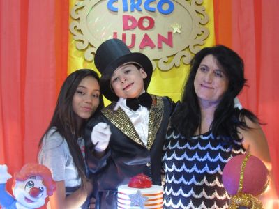 05.01.17 - Juan 07 anos (circo - arco Iris decoracoes) 