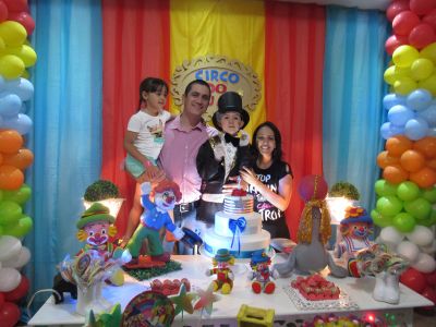 05.01.17 - Juan 07 anos (circo - arco Iris decoracoes) 