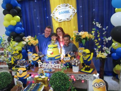 16.11.18 - Daniel 04 anos (minions) 