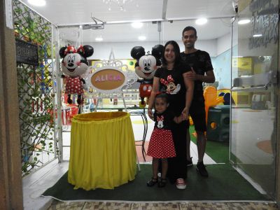 08.03.22 Alicia Mickey e Minie 