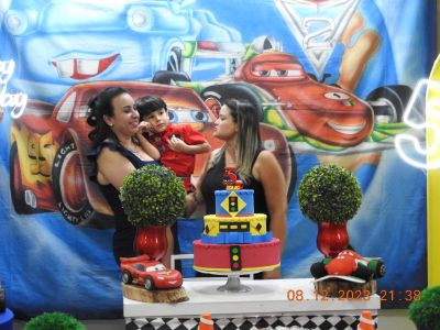 08.12.23 Isaac 05anos (Carros)