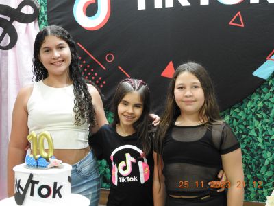 25.11.23 Isabelly (Tik Tok) 